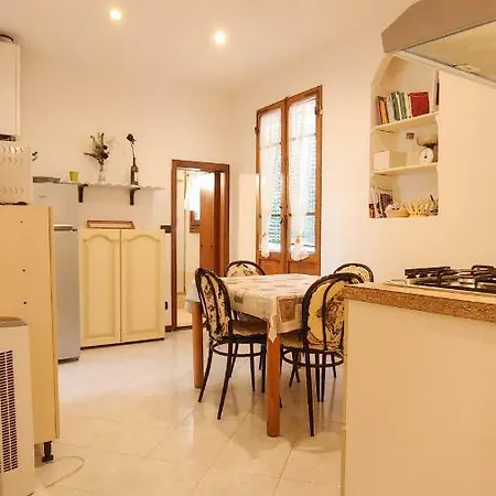 Casa San Felice, Spaziosa E Luminosa *