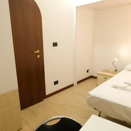 Casa San Felice, Spaziosa E Luminosa Daire Bolonya
